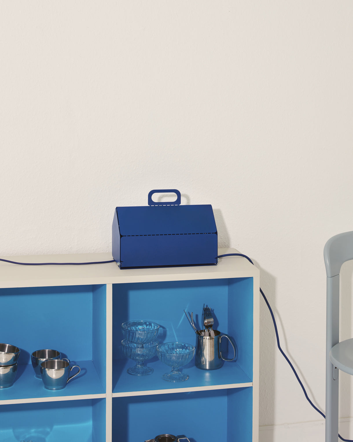 Cable House - Ultra Marine Pedestal